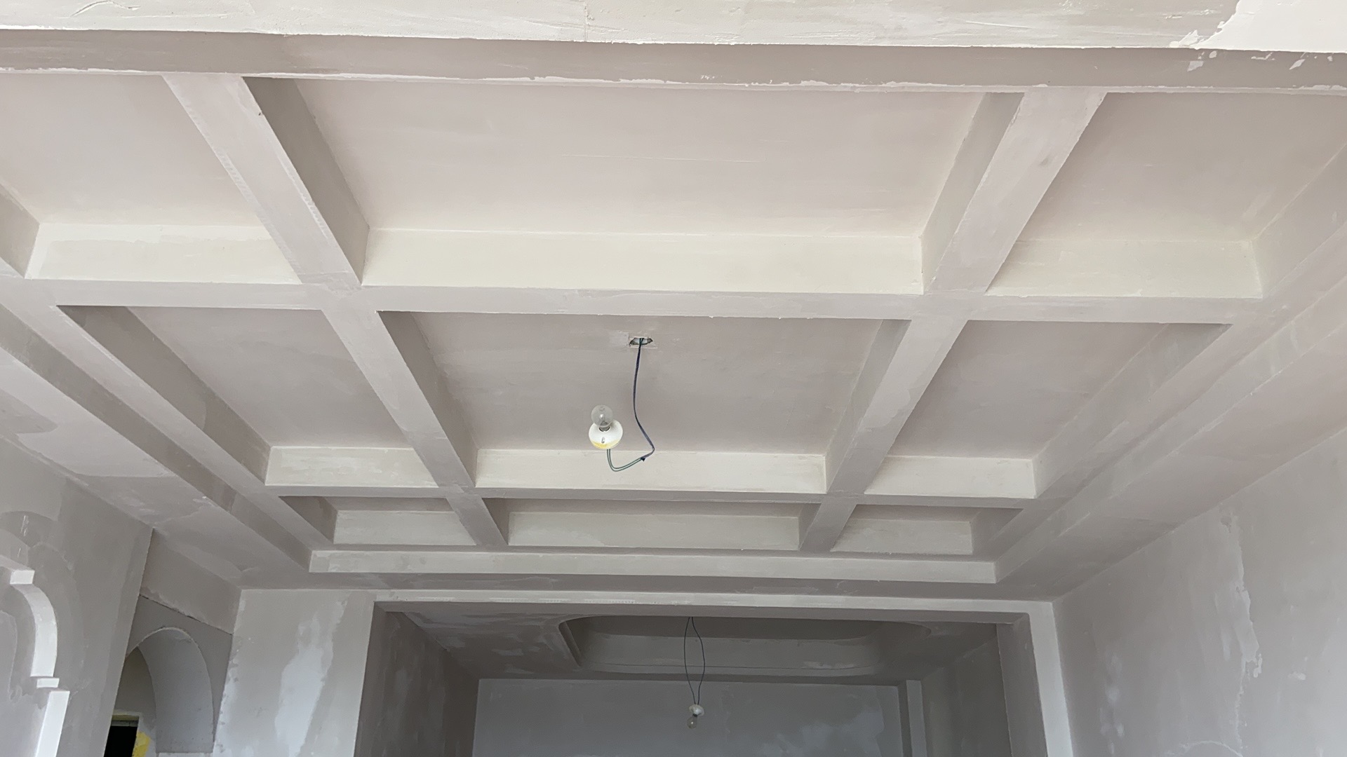 欧城联邦7-1-3305静姐